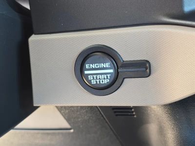 2023 Ford Bronco — photo 25 view