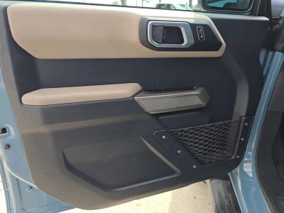 2023 Ford Bronco — photo 17 view