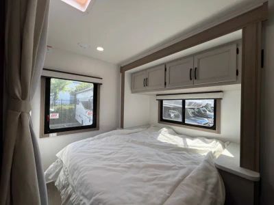2027 Entegra ODYSSEY SE — photo 15 view