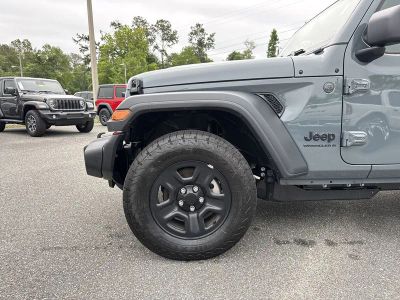 2026 Jeep Wrangler — photo 11 view