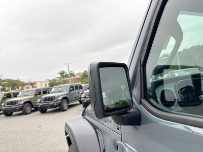 2026 Jeep Wrangler — photo 10 view
