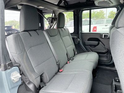 2026 Jeep Wrangler — photo 26 view