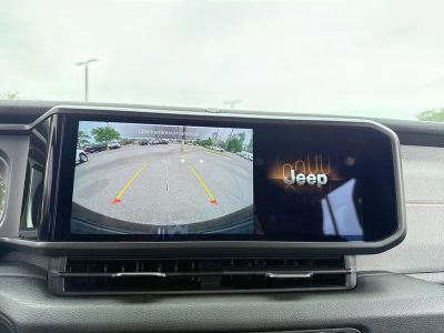 2026 Jeep Wrangler — photo 25 view