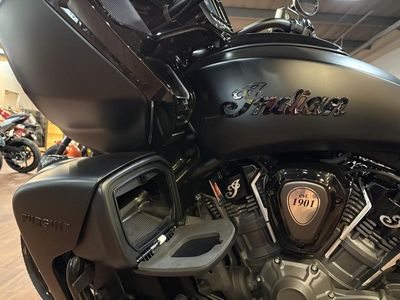 2025 Indian Motorcycle Pursuit Dark Horse w/PowerBand Audio Black Smoke - Photo 11