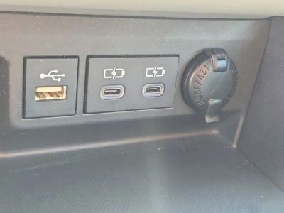 2023 Toyota Highlander — photo 34 view