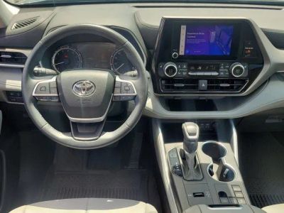 2023 Toyota Highlander — photo 24 view