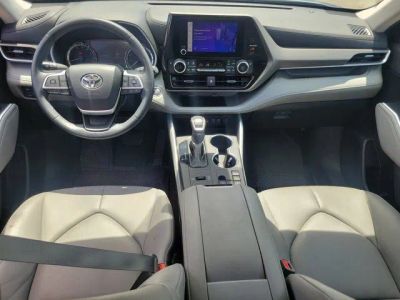 2023 Toyota Highlander — photo 23 view