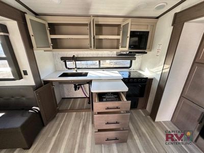 2026 Keystone RV Cougar Half-Ton — photo 18 view