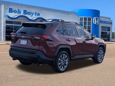 2023 Toyota RAV4 - Photo 3