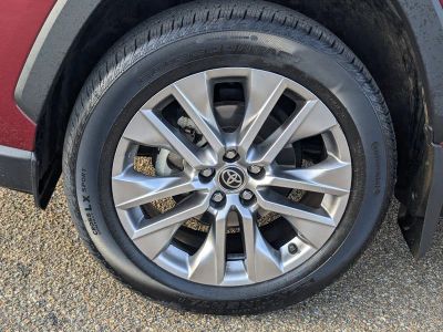 2023 Toyota RAV4 - Photo 9