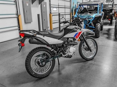 2026 Honda XR150L - Photo 4