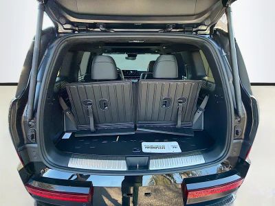 2026 Hyundai SANTA FE HYBRID — photo 12 view