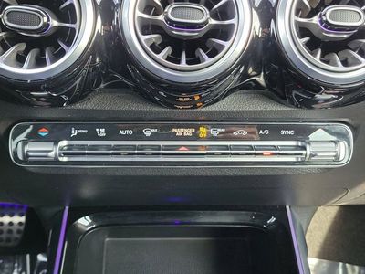 2022 Mercedes-Benz GLB - Photo 37