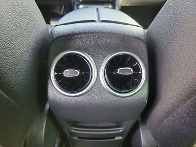 2022 Mercedes-Benz GLB - Photo 18