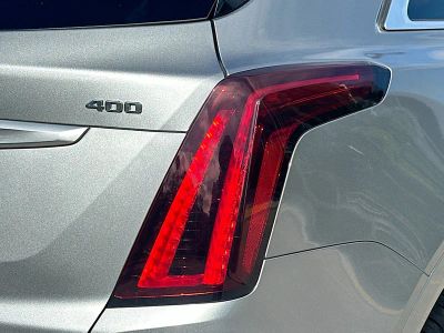 2023 Cadillac XT5 — photo 18 view