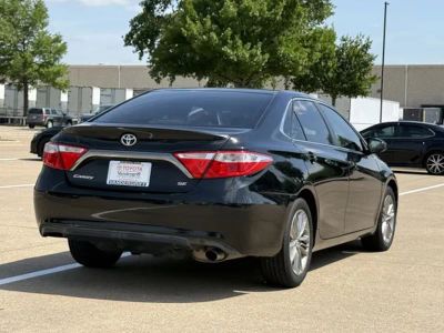 2015 Toyota Camry - Photo 4