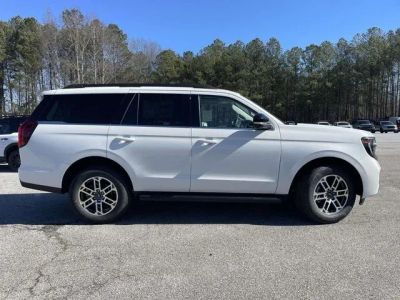 2026 Ford Expedition - Photo 2