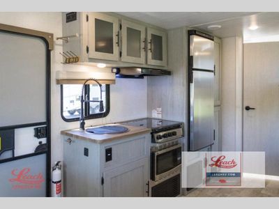 2023 IBEX 20BHS - Photo 15