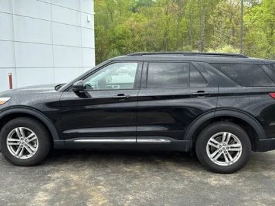 2022 Ford Explorer — interior view