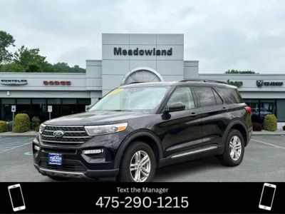 2022 Ford Explorer XLT in Black — front three-quarter view