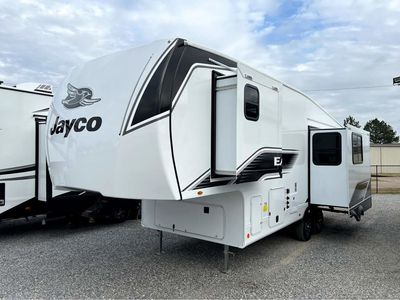 2025 Jayco Eagle SLE - Photo 2
