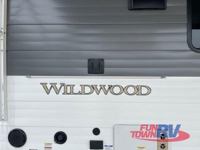 2025 Forest River RV Wildwood - Photo 14
