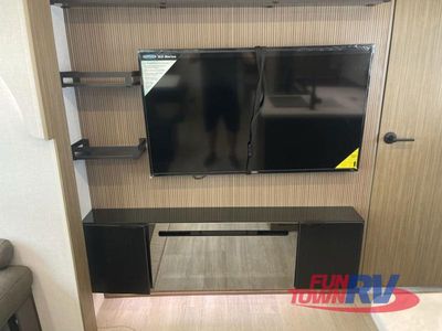 2025 Forest River RV Wildwood - Photo 29