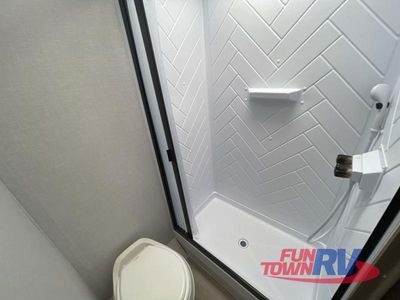 2025 Forest River RV Wildwood - Photo 34