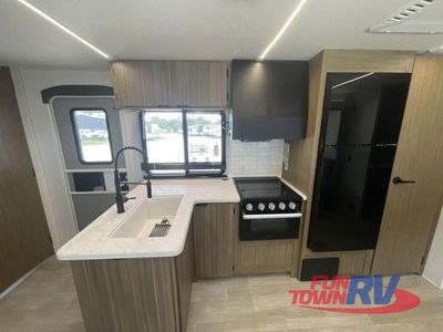 2025 Forest River RV Wildwood - Photo 19