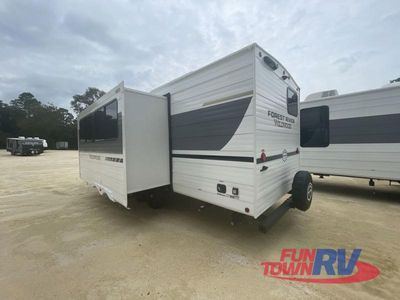 2025 Forest River RV Wildwood - Photo 5