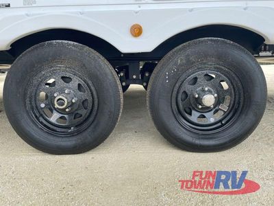 2025 Forest River RV Wildwood - Photo 13
