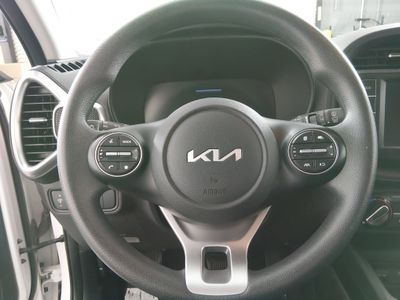 2023 Kia Soul - Photo 12