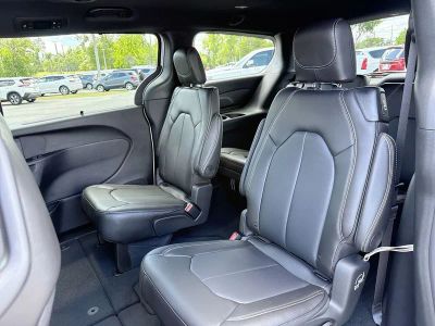 2026 Chrysler Pacifica — photo 22 view