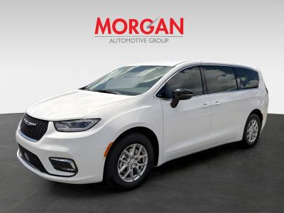 2026 Chrysler Pacifica — photo 7 view