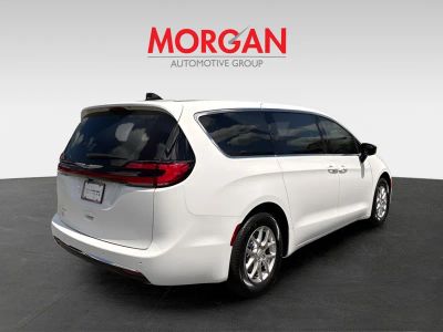 2026 Chrysler Pacifica — rear three-quarter view