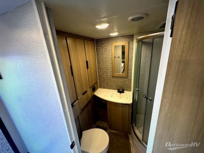 2025 Dutchmen Kodiak — photo 9 view