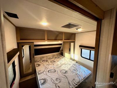 2025 Dutchmen Kodiak — photo 8 view