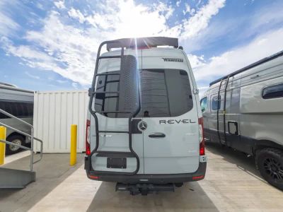 2027 Winnebago REVEL — photo 18 view