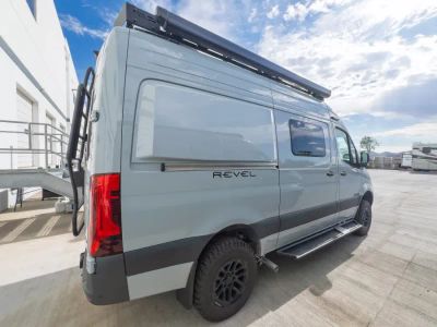 2027 Winnebago REVEL — photo 14 view