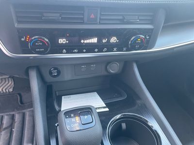 2026 Nissan Rogue — photo 12 view