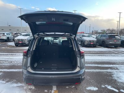 2026 Nissan Rogue — photo 9 view