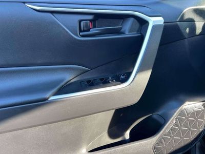 2022 Toyota RAV4 - Photo 17