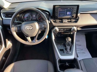 2022 Toyota RAV4 - Photo 13