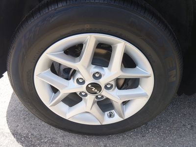 2024 Kia Soul — photo 10 view