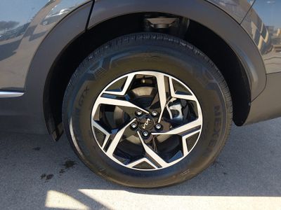 2025 Kia Sportage - Photo 10