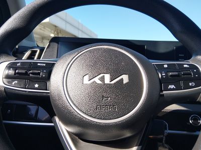 2025 Kia Sportage - Photo 12