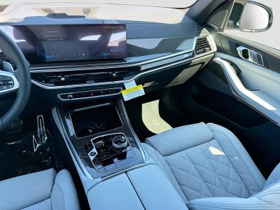 2026 BMW X5 — photo 18 view