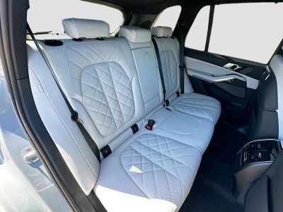2026 BMW X5 — photo 22 view