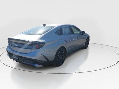 2024 Hyundai Sonata — photo 7 view