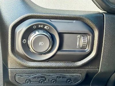 2026 Jeep Wrangler — photo 34 view